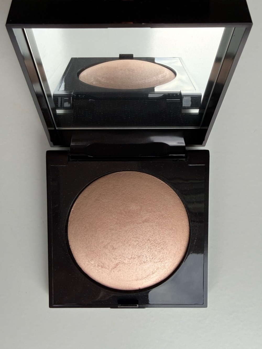 Matte Radiance Baked Powder